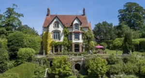 Chargrave Manor, Devon