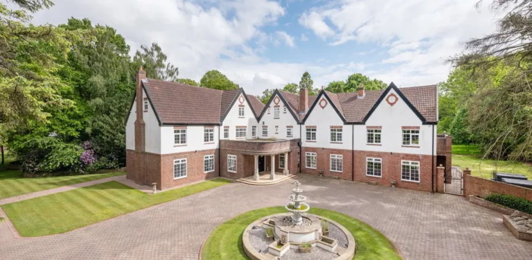 Get-everyone-together-Marystone-House-10-Bedroom-House-with-hot-tubs-in-Northumberland-Luxury-Group-Stay