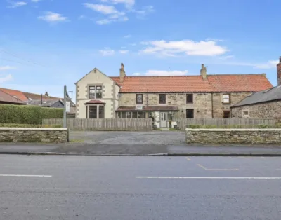 7 Bedroom Coastal Retreat, Northumberland